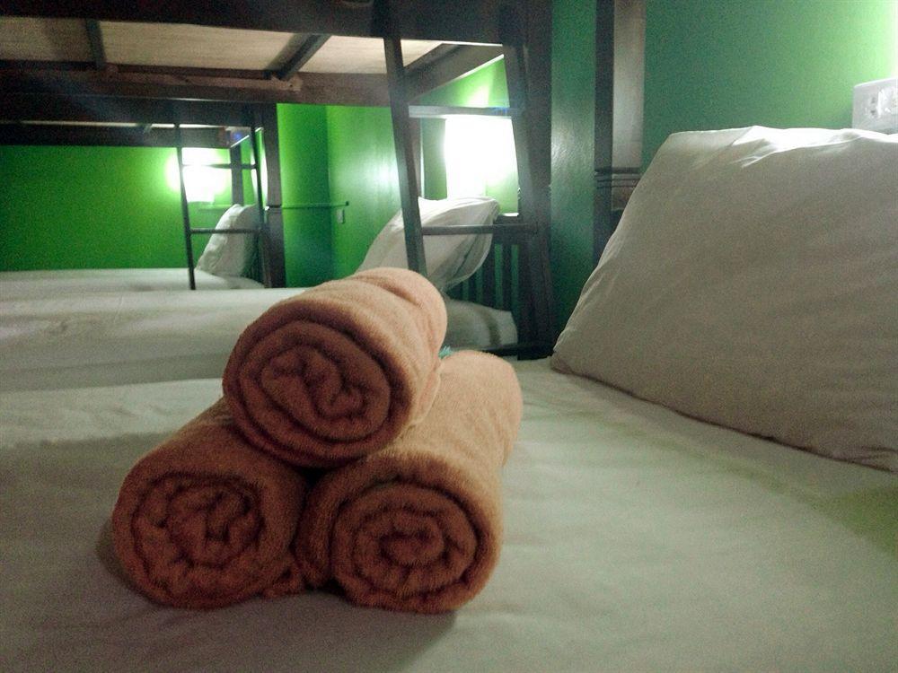 Patong 新罗芭东旅馆旅舍 外观 照片