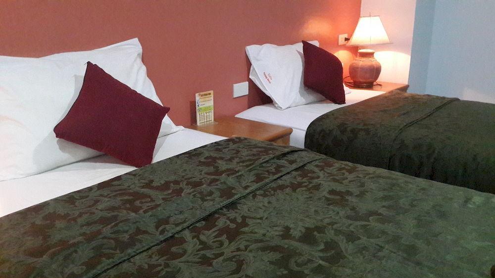 Patong 新罗芭东旅馆旅舍 外观 照片