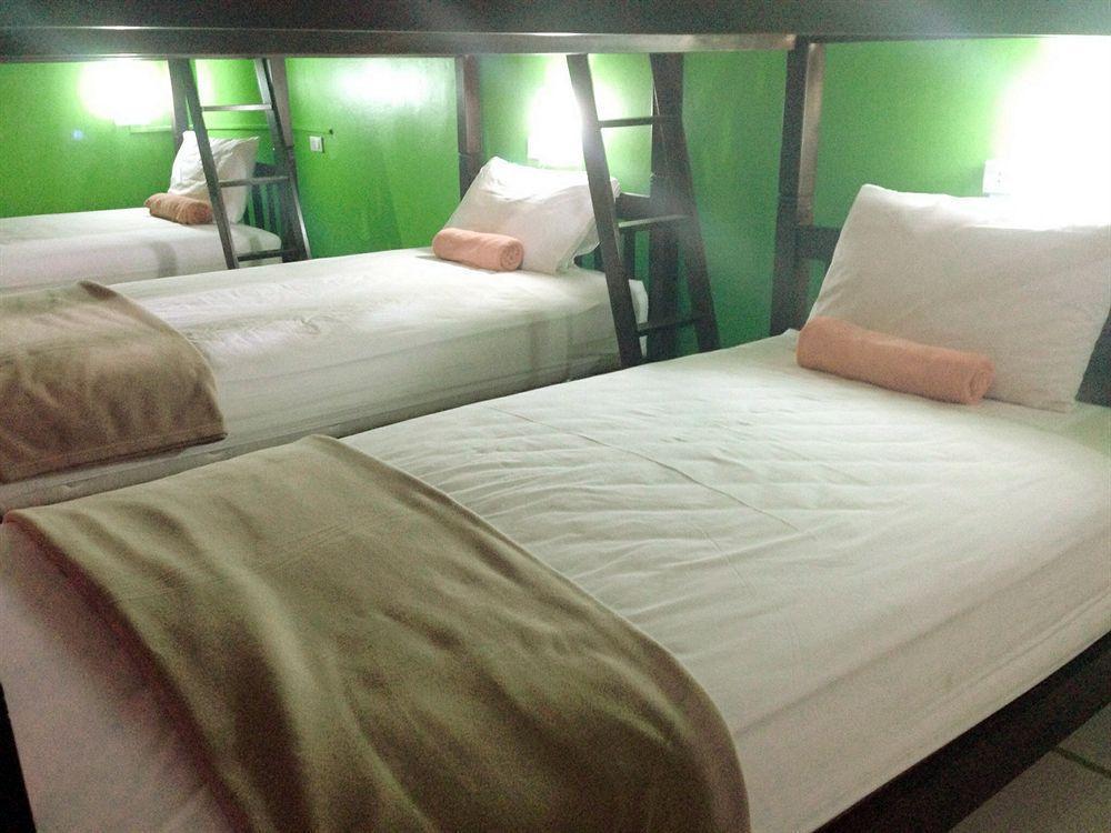 Patong 新罗芭东旅馆旅舍 外观 照片