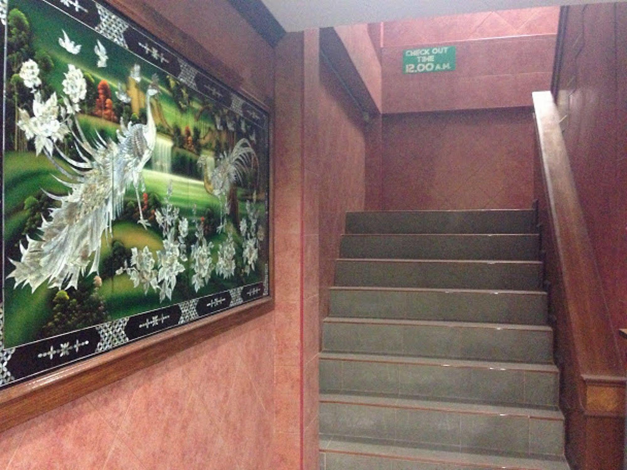 Patong 新罗芭东旅馆旅舍 外观 照片