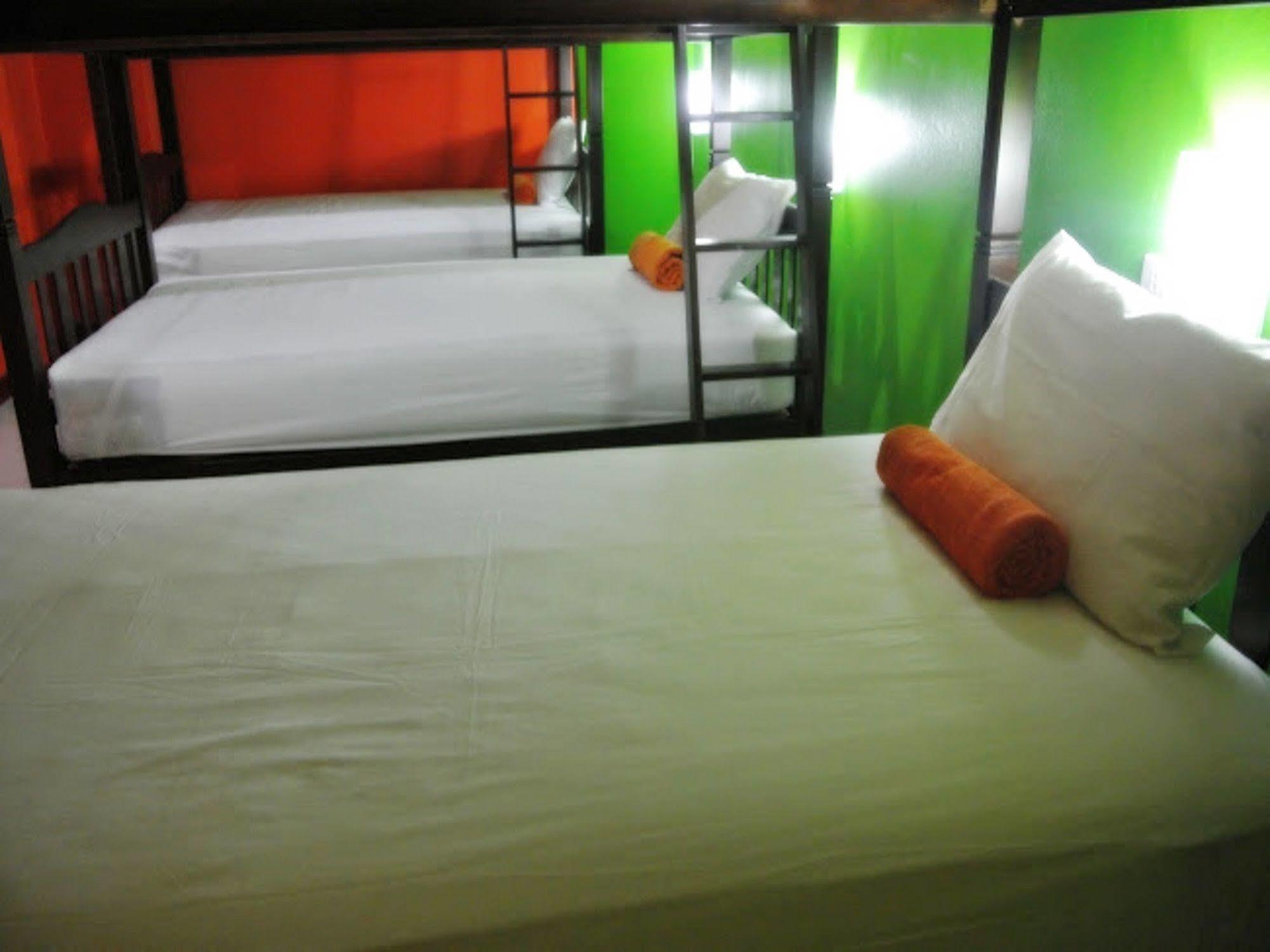 Patong 新罗芭东旅馆旅舍 外观 照片