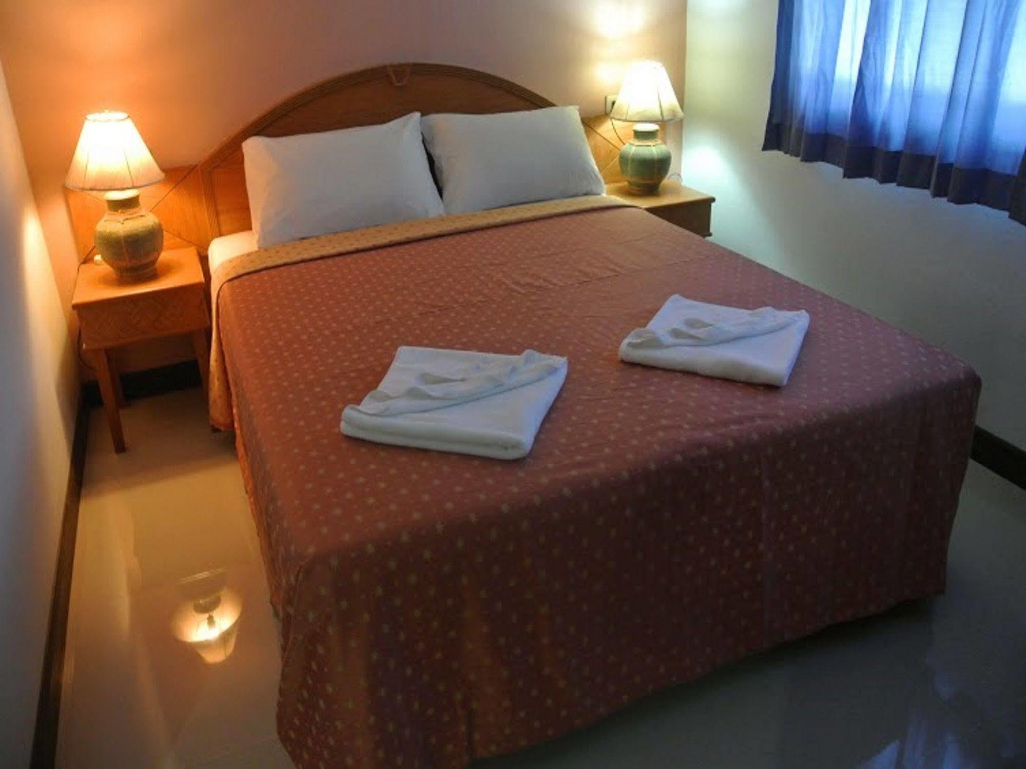 Patong 新罗芭东旅馆旅舍 外观 照片