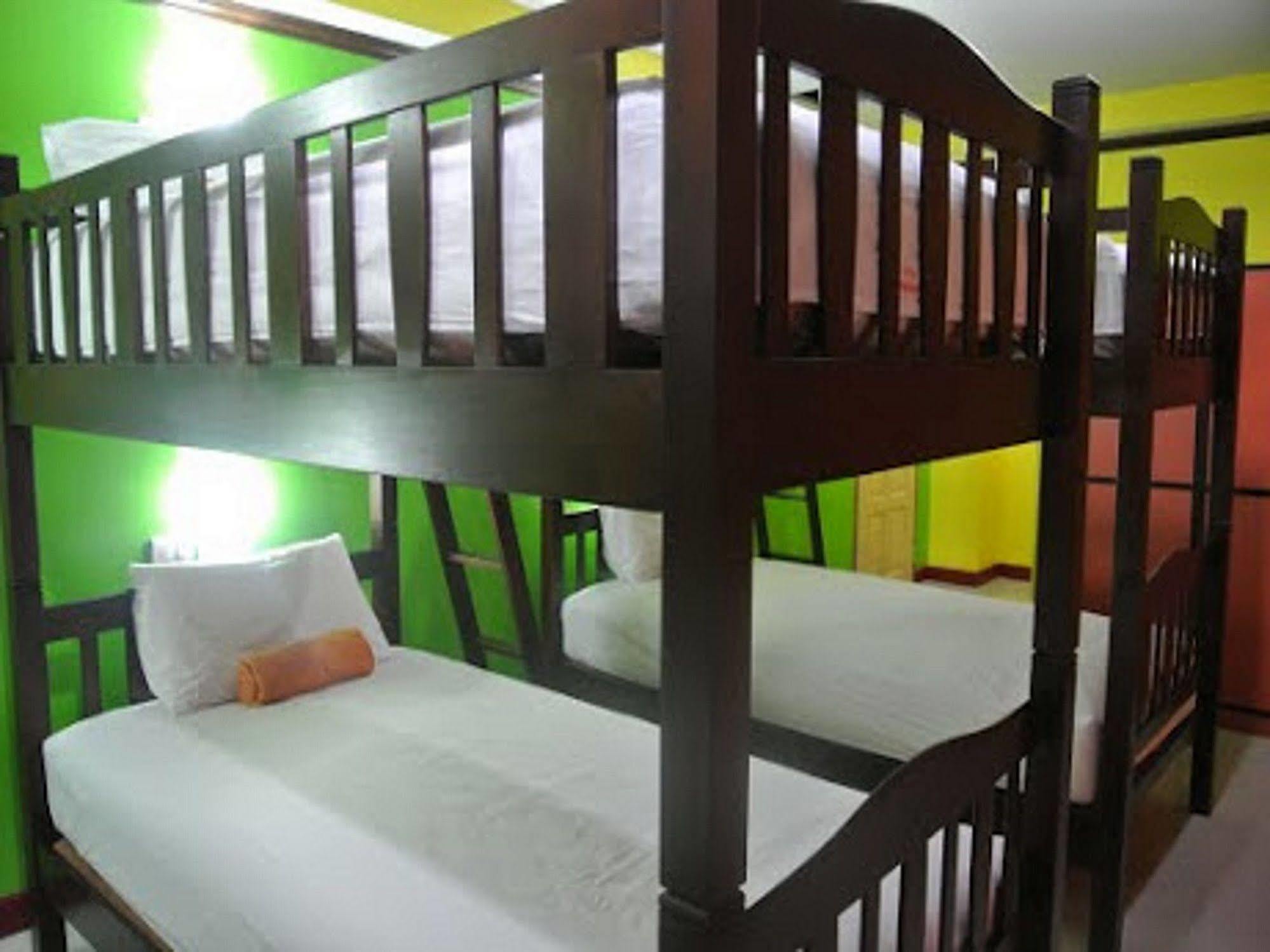 Patong 新罗芭东旅馆旅舍 外观 照片
