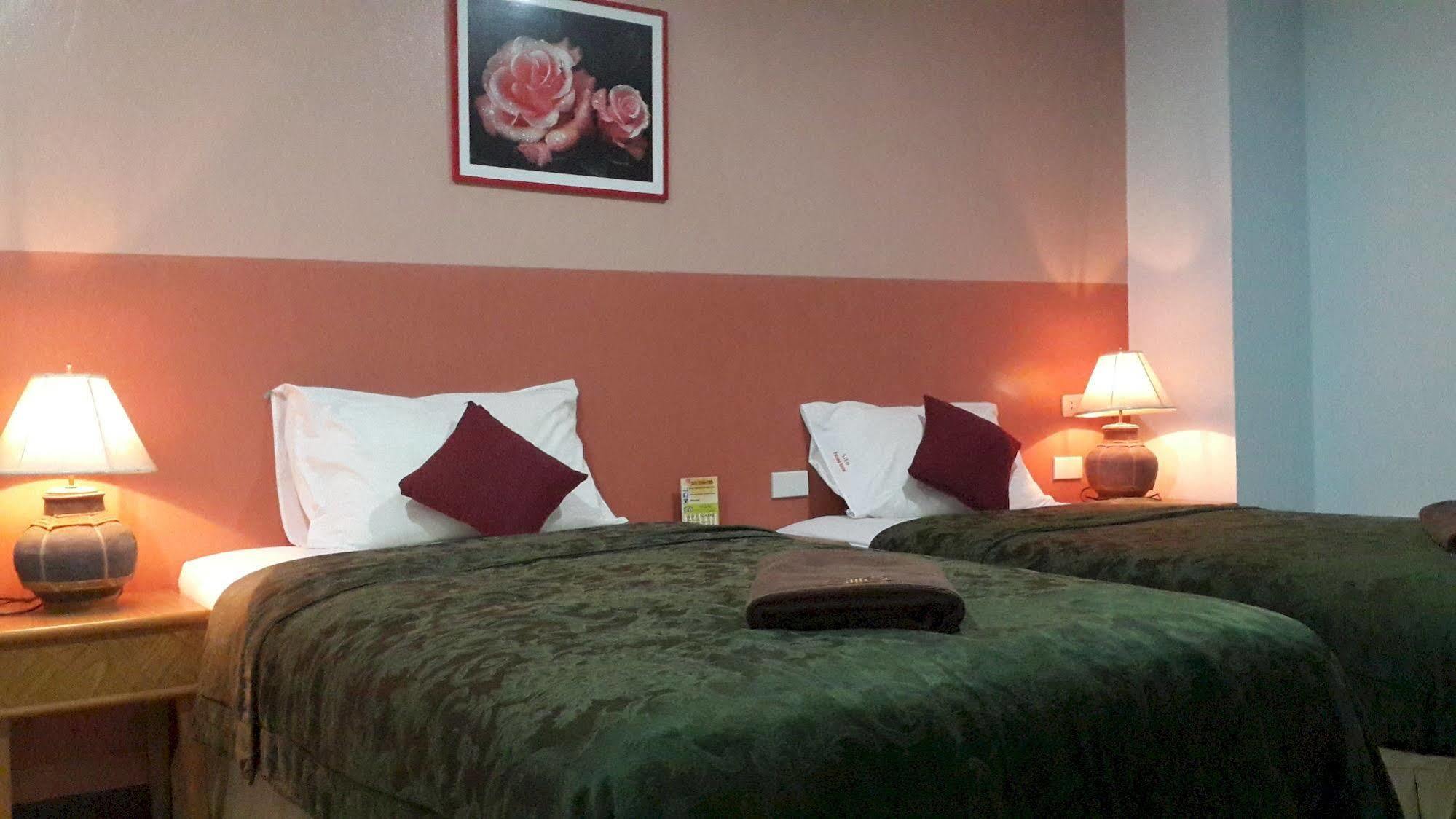 Patong 新罗芭东旅馆旅舍 外观 照片