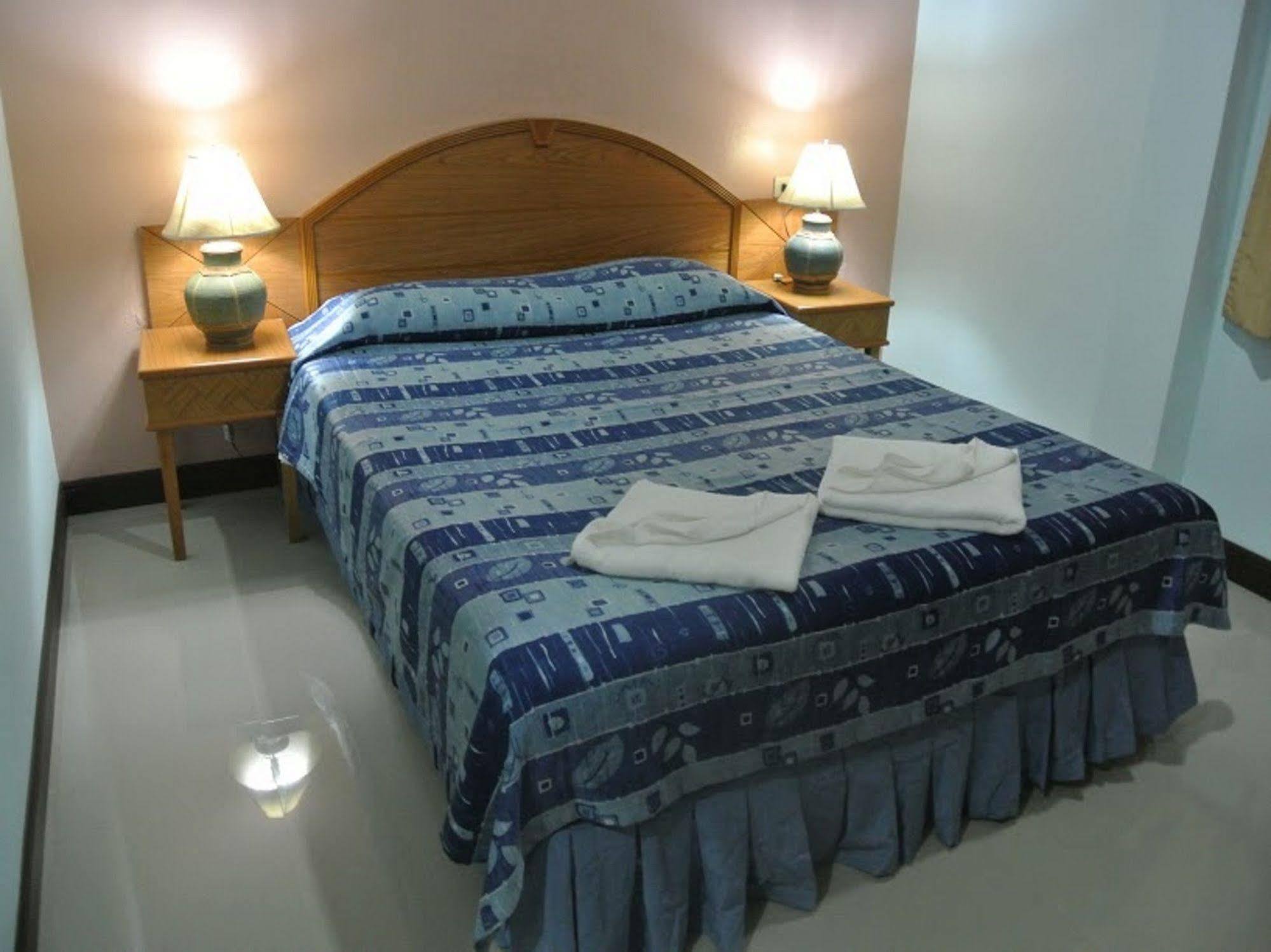Patong 新罗芭东旅馆旅舍 外观 照片