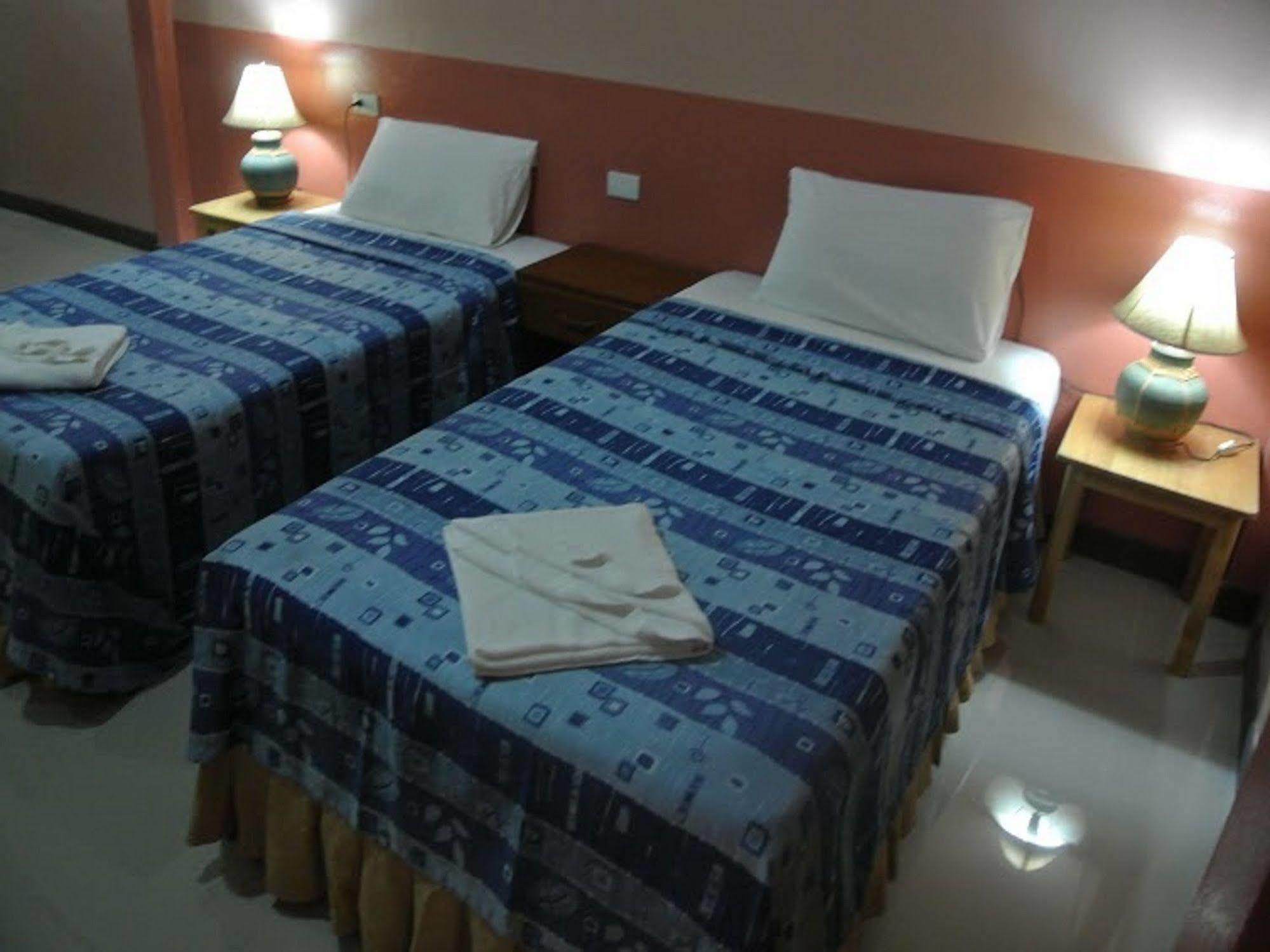 Patong 新罗芭东旅馆旅舍 外观 照片